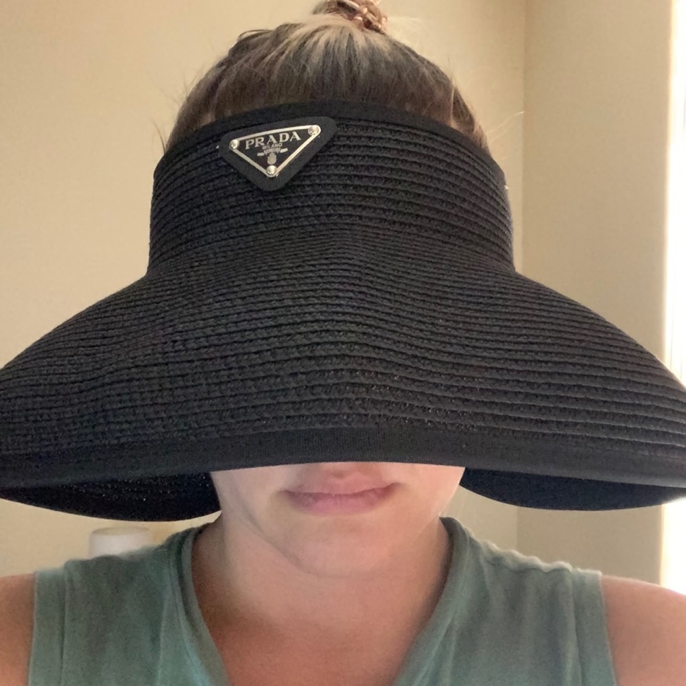 Black Sunhat